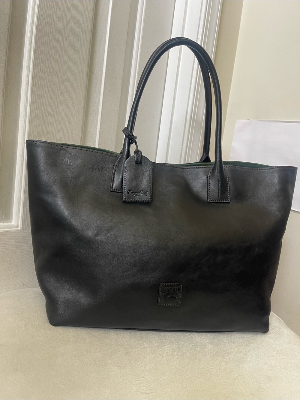 Dooney & Bourke  Russel Florentine leather Tote - Picture 13 of 15